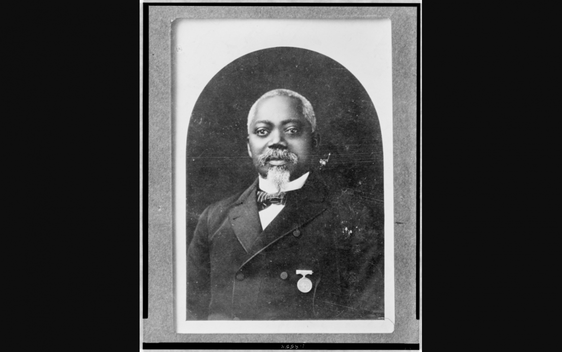 1900: Sgt. William Carney gets Medal of Honor